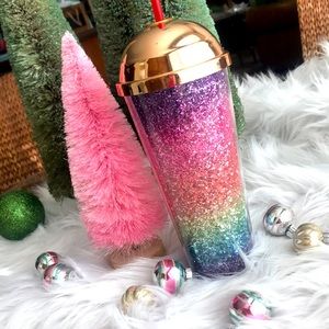 🎄Rainbow glitter tumbler with straw🌈🌈🌈